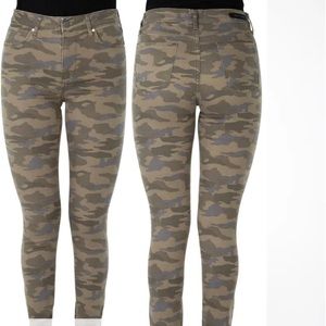 Articles of Society Camo, NWT  high rise jeans/leggings, size 27